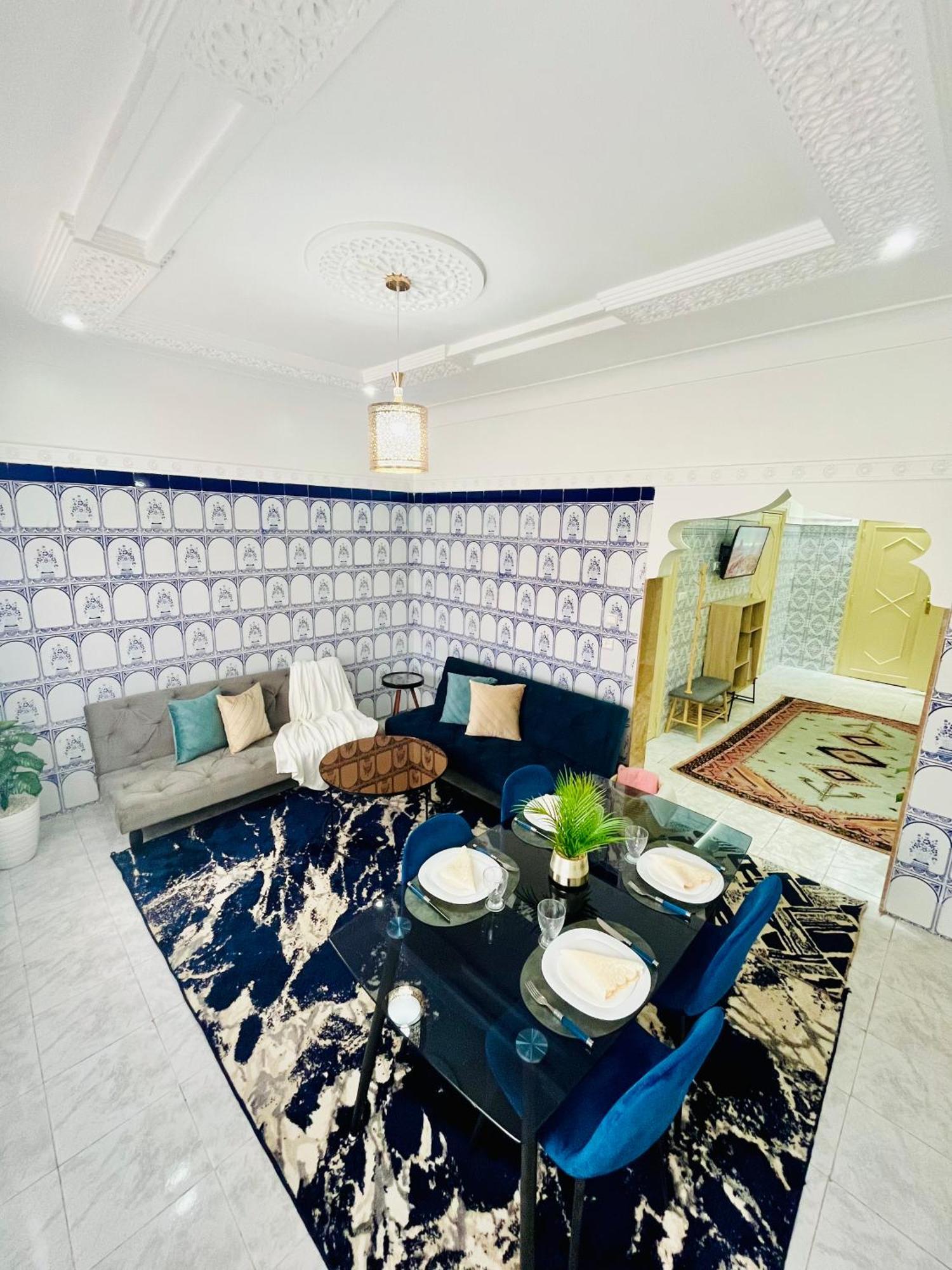 Apartment With Ac, Patio And Rooftop Appartement Climatise Avec Patio Et Toit Terrasse มาร์ราเกช ภายนอก รูปภาพ