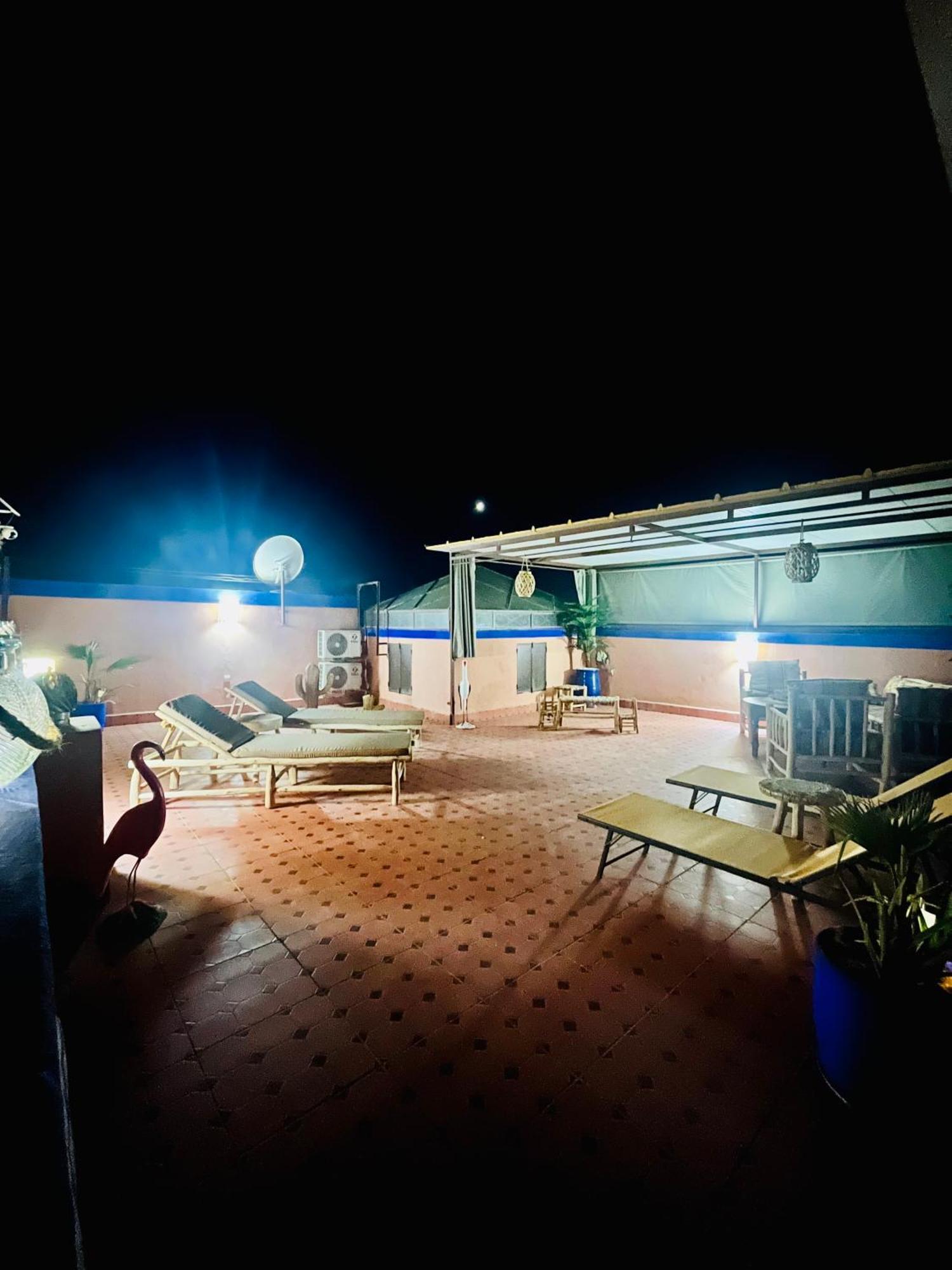 Apartment With Ac, Patio And Rooftop Appartement Climatise Avec Patio Et Toit Terrasse มาร์ราเกช ภายนอก รูปภาพ