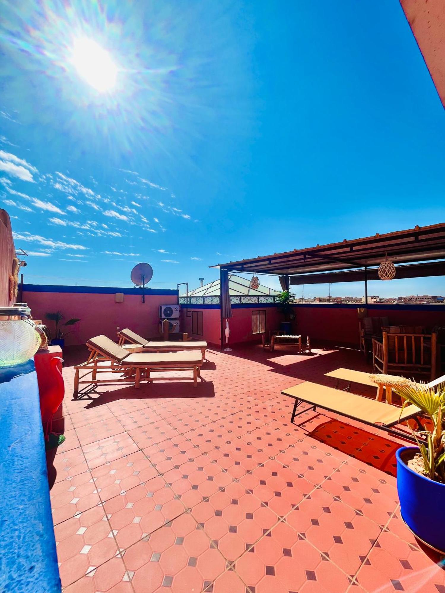 Apartment With Ac, Patio And Rooftop Appartement Climatise Avec Patio Et Toit Terrasse มาร์ราเกช ภายนอก รูปภาพ