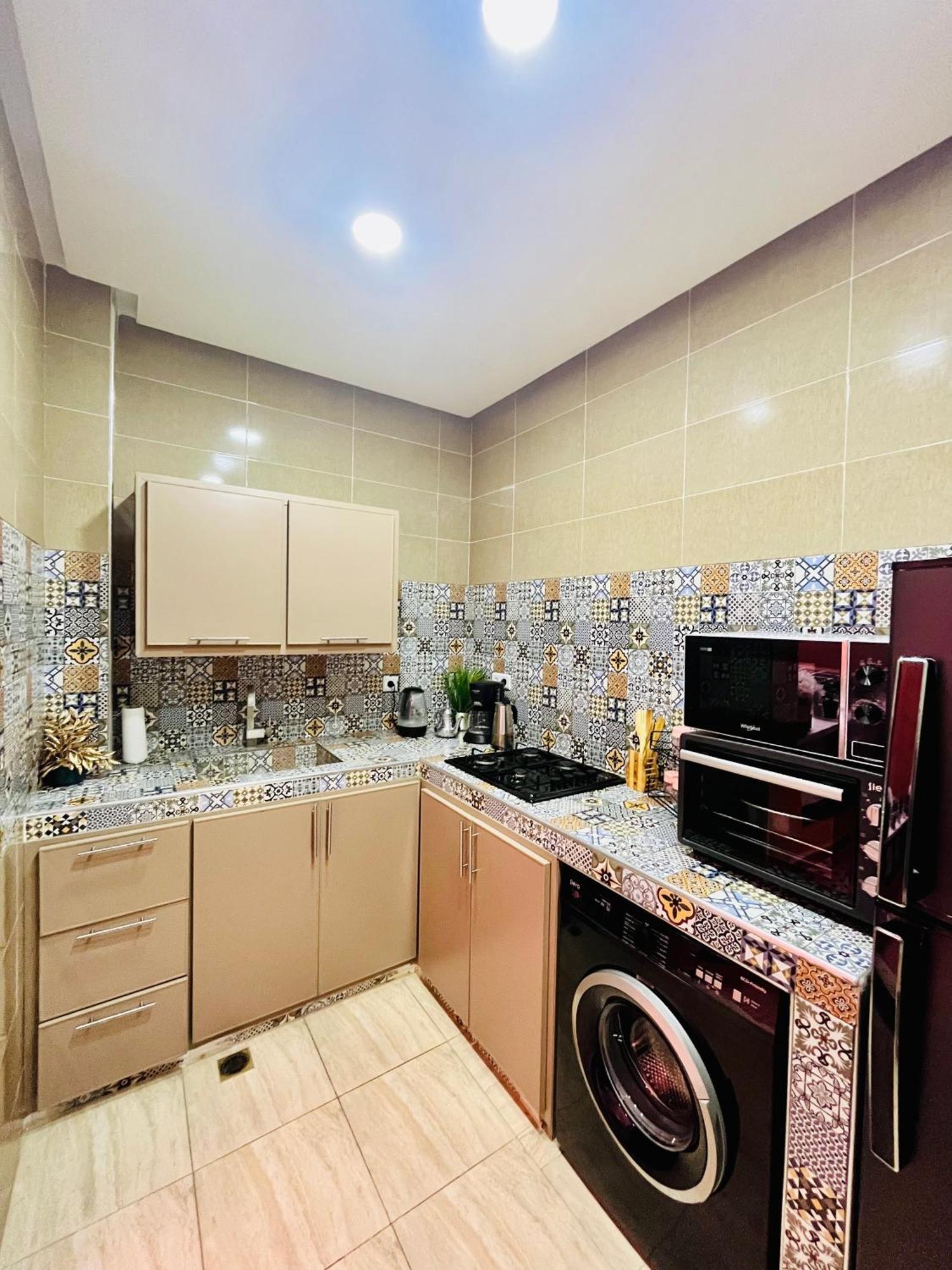 Apartment With Ac, Patio And Rooftop Appartement Climatise Avec Patio Et Toit Terrasse มาร์ราเกช ภายนอก รูปภาพ